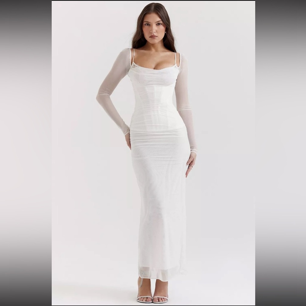 House of CB White Dress XS Plus Cup-